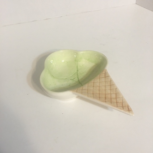 Adorable Ice Cream Cone Trinket Dish!